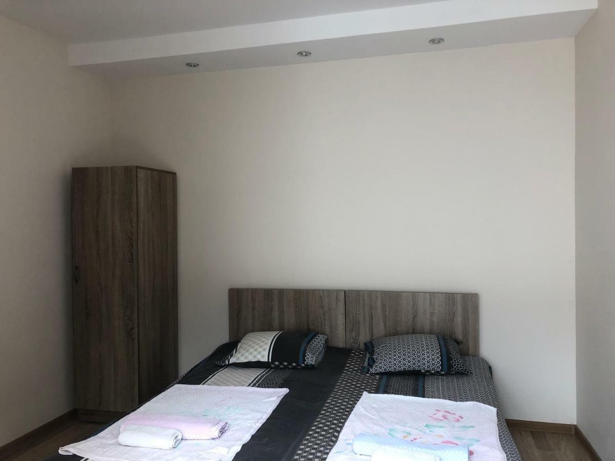 Guest House Romanadze Kobuleti Exterior photo